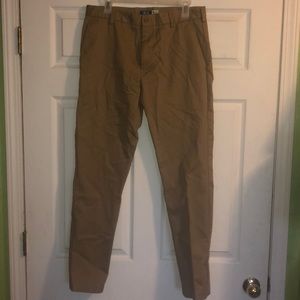 IZOD Men’s Dark Tan khaki pants 32x32 Slim